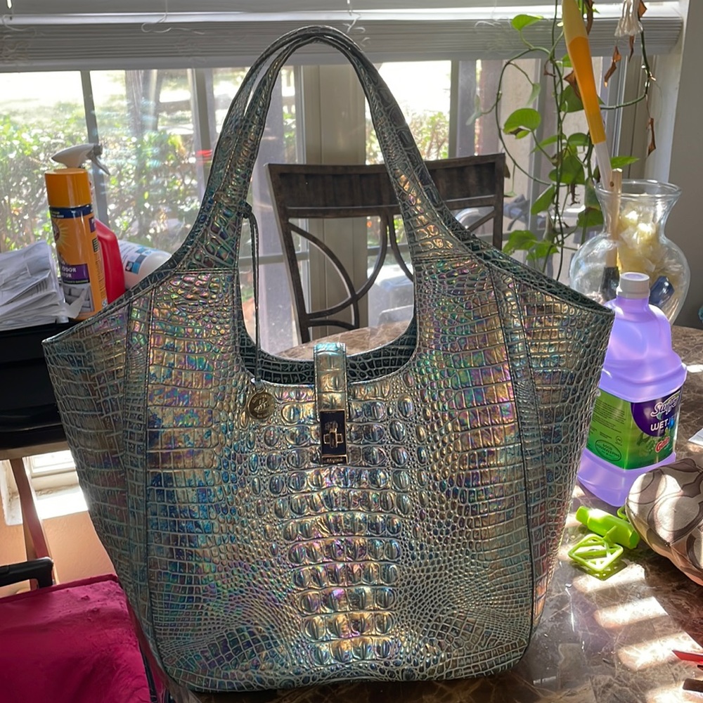 Brahmin Melbourne carla tote.  Used a few times.  Very good condition leather